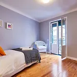 Charming In Alfama Апартаменты Лиссабон