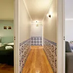Charming In Alfama Апартаменты
