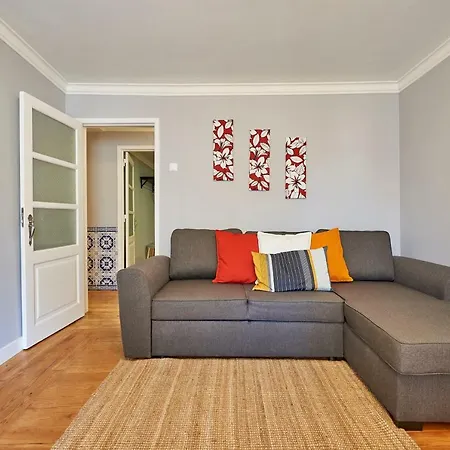 Charming In Alfama Apartment Lisbon