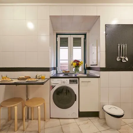 Charming In Alfama Lisboa